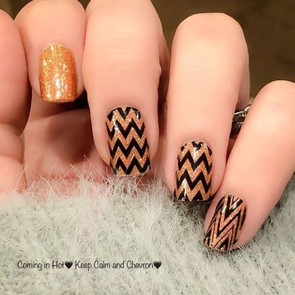 Color Street | Keep Calm and Chevron, Chevron design on clear base nail strips - Picture 7 of 16